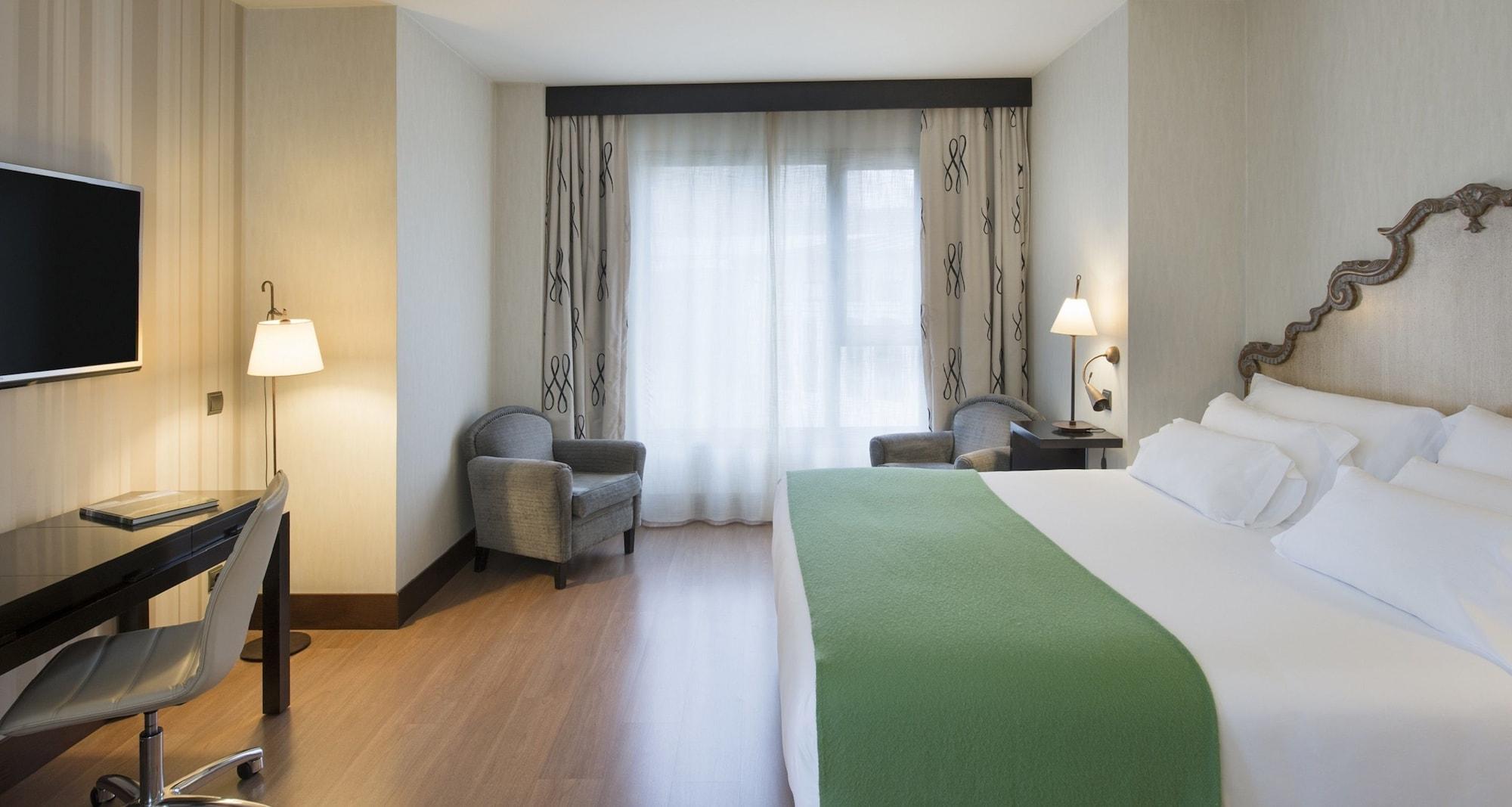 Palacio De Aviles Affiliated By Melia Bagian luar foto A room at the hotel