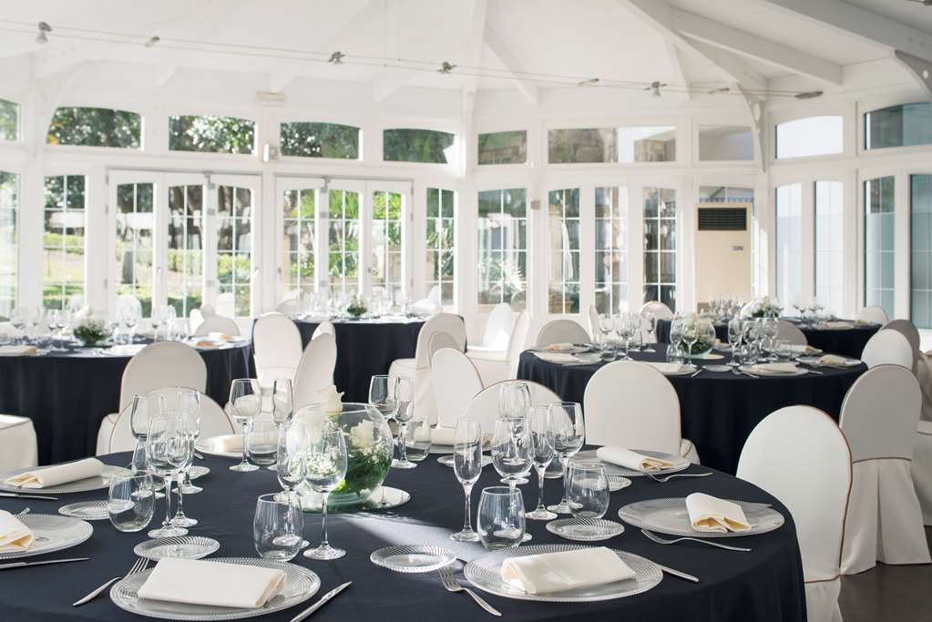 Palacio De Aviles Affiliated By Melia Bagian luar foto The Orangery